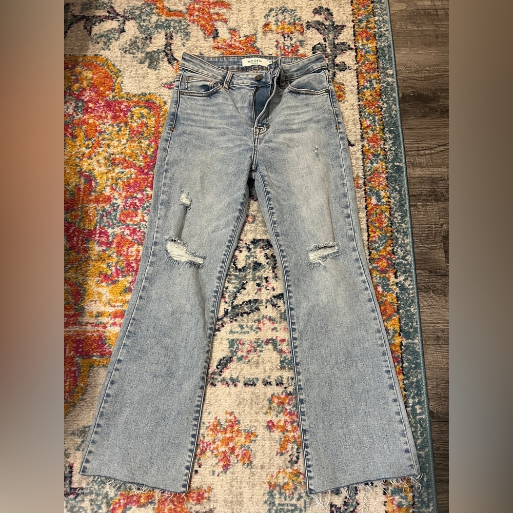 Women’s Buckle Hidden jeans size 27